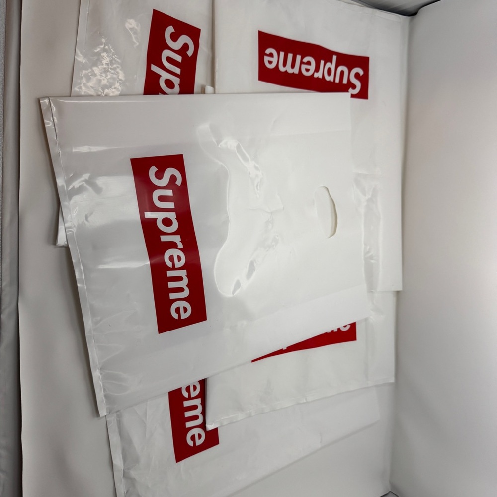 Set of 5 Supreme Logo shopping Bags